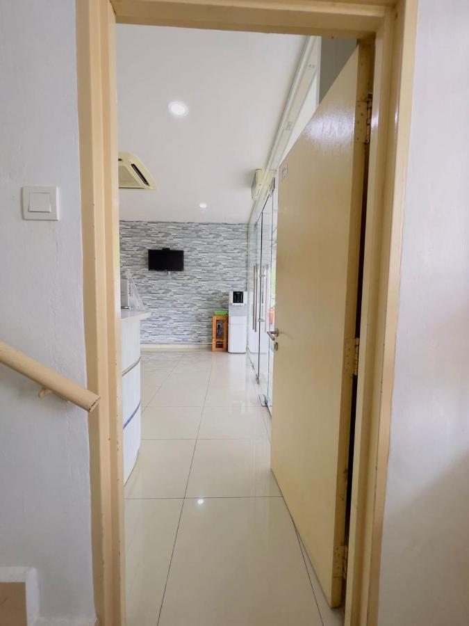 Noor Hotel Kangar Exterior foto